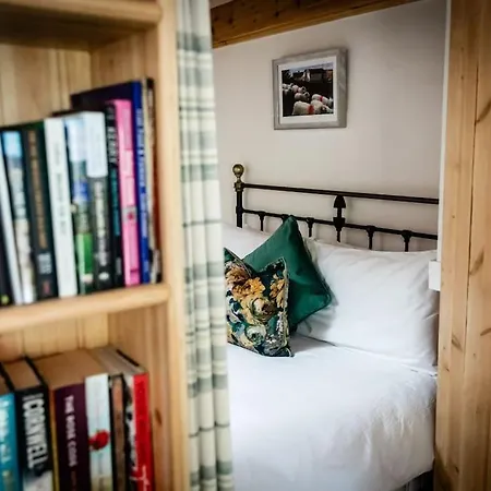 Gap Of Dunloe Shepherd's Holiday home