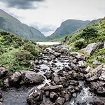 Gap Of Dunloe Shepherd's *