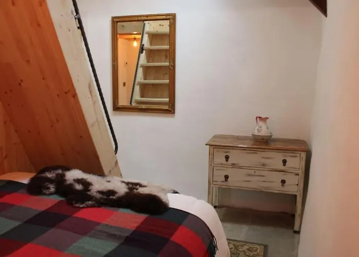 Gap Of Dunloe Shepherd's *